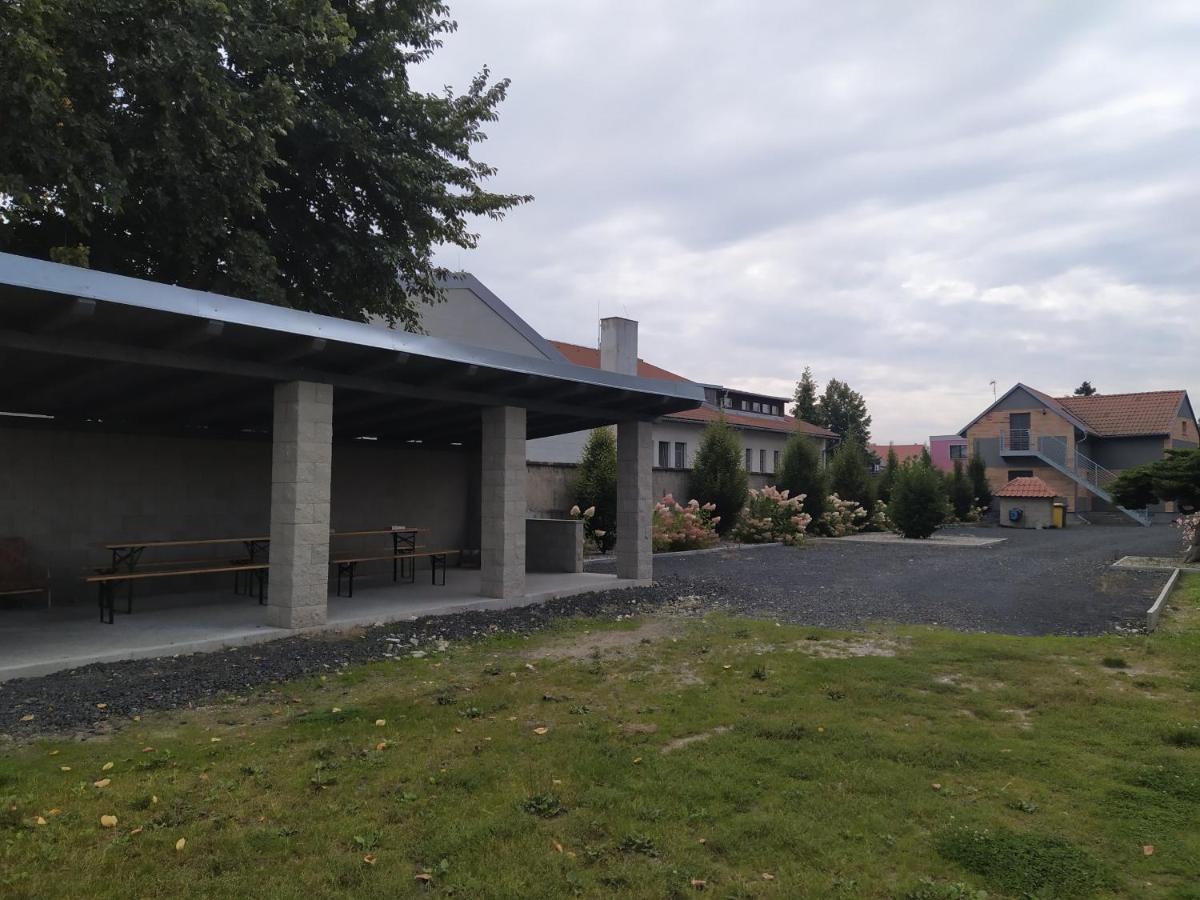 Ubytovani Na Statku Racice Luaran gambar